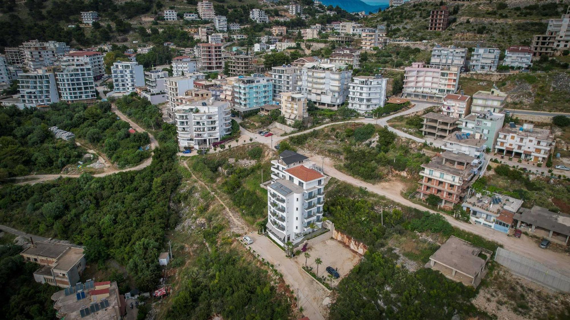 Teuta Hotel 4*