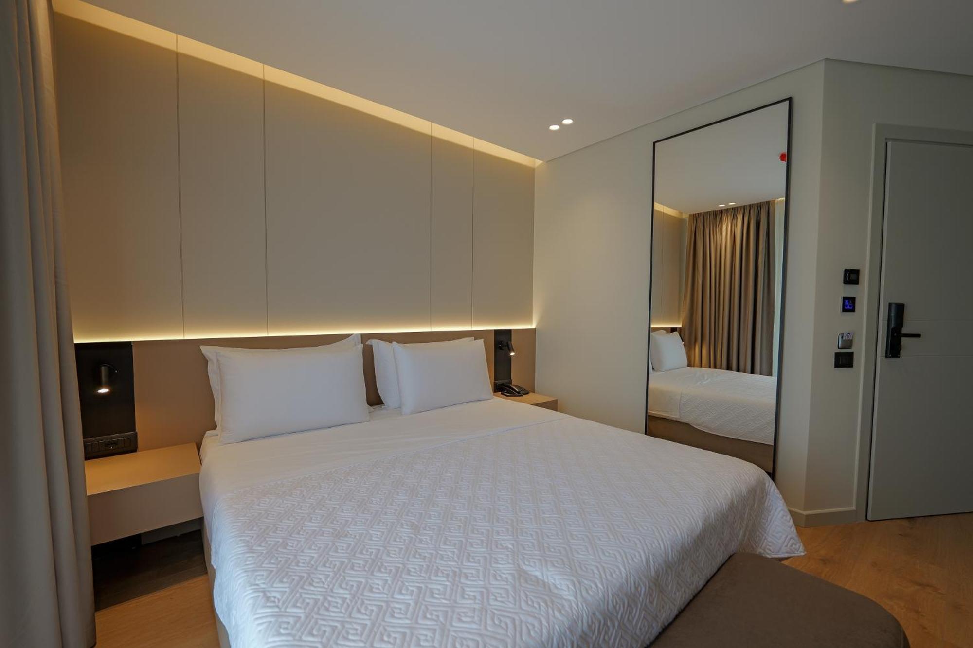 Hotel Teuta 4*