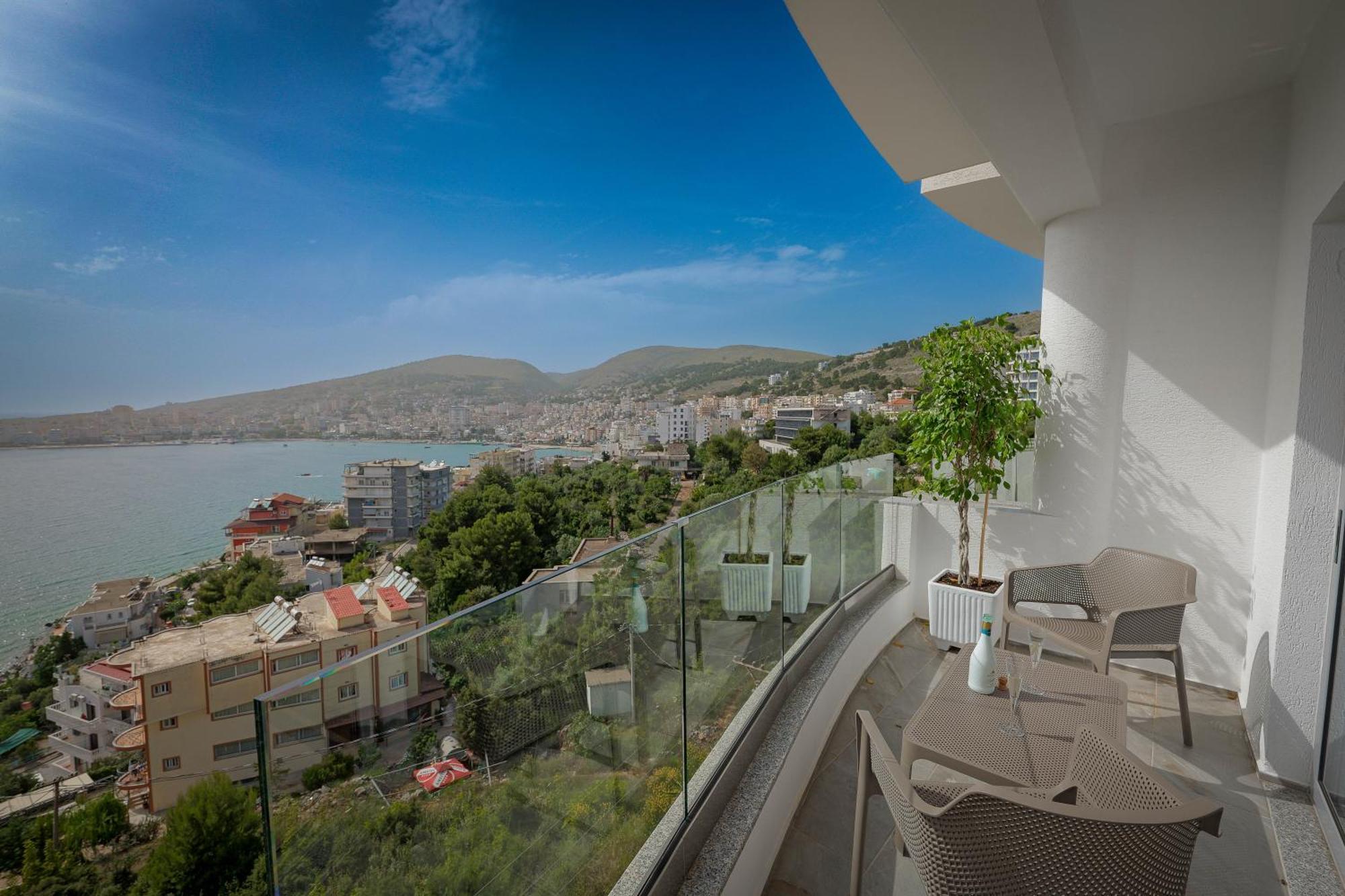 Hotel Teuta 4*