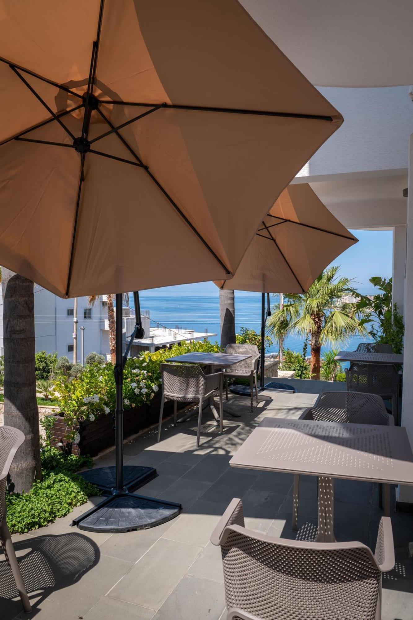 Hotel Teuta 4*