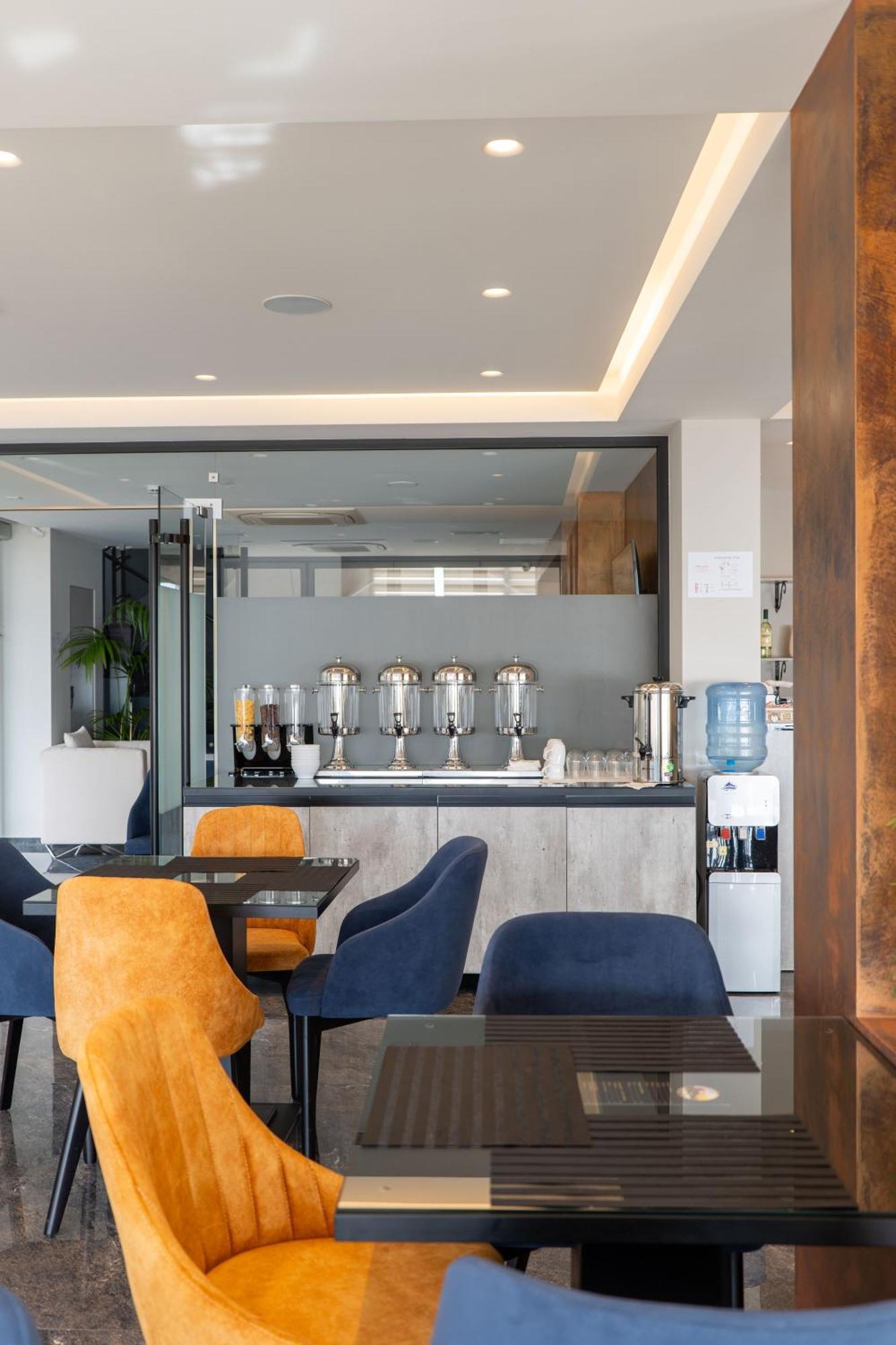Teuta Hotel 4*