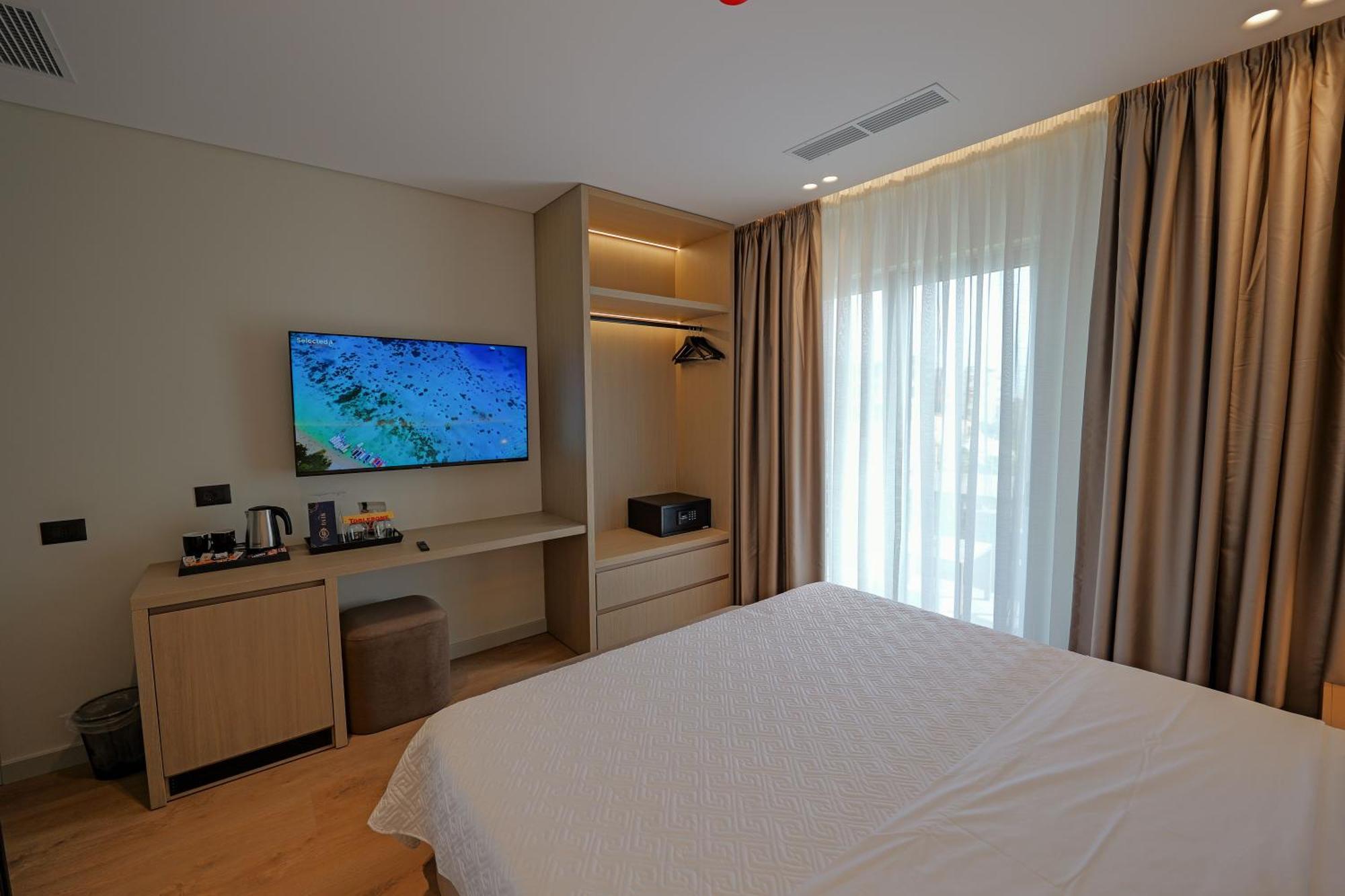 Teuta Hotel