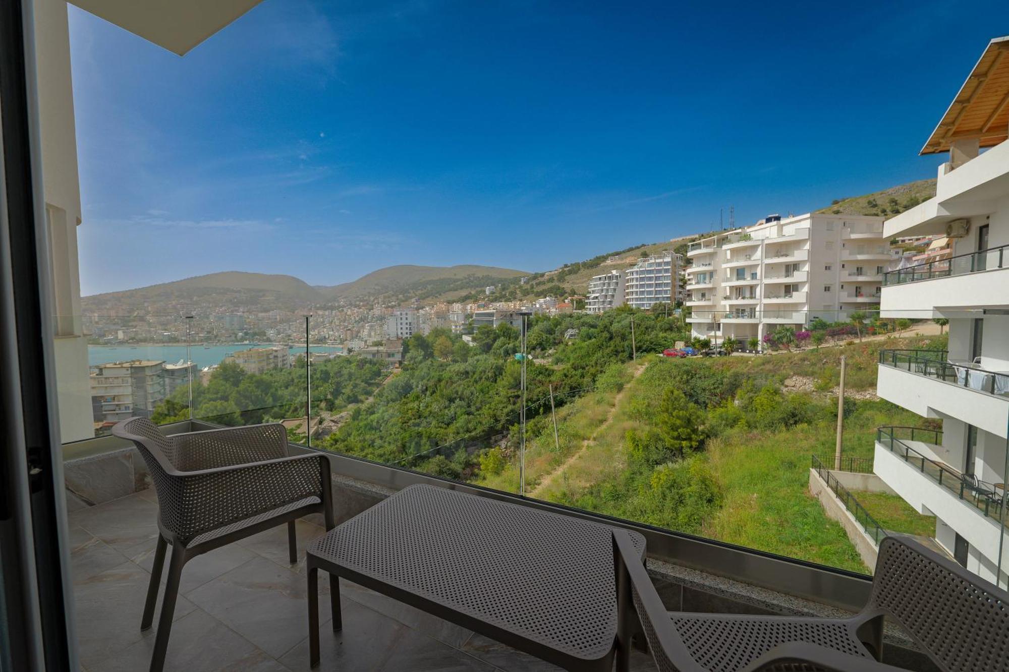 Teuta Hotel 4*